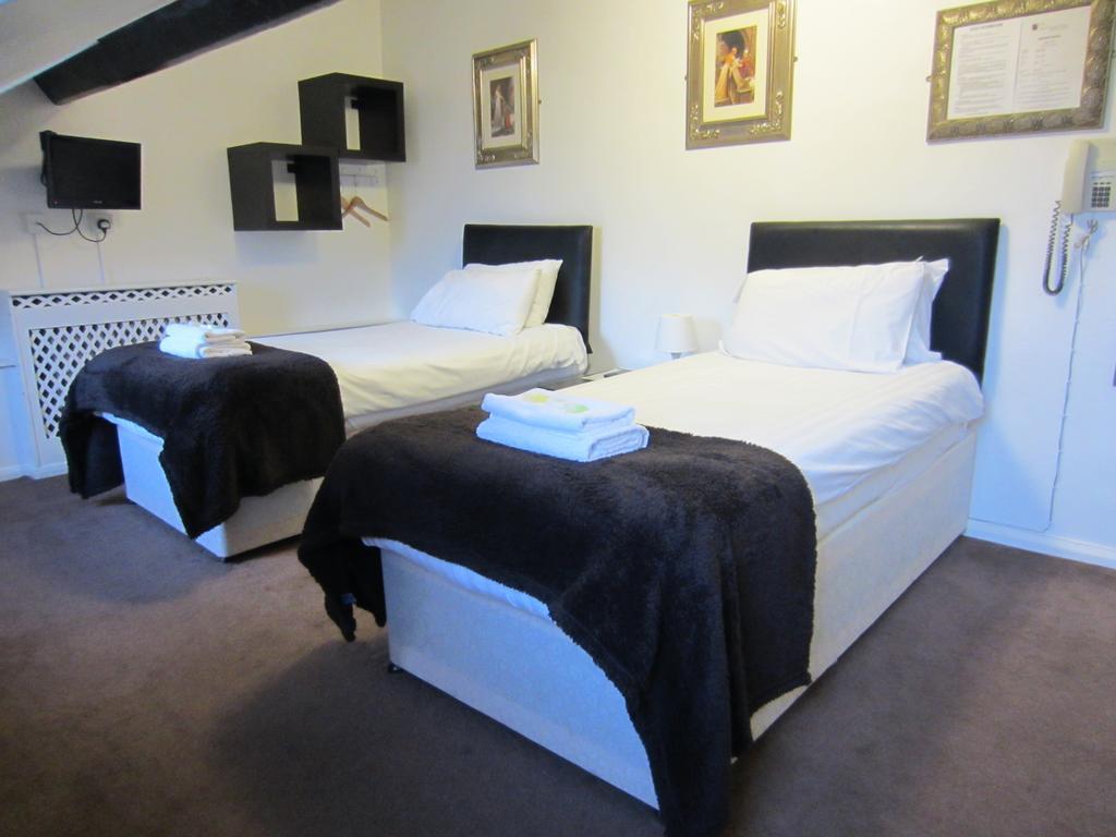 The Grail Court Hotel Burton-upon-Trent Zimmer foto