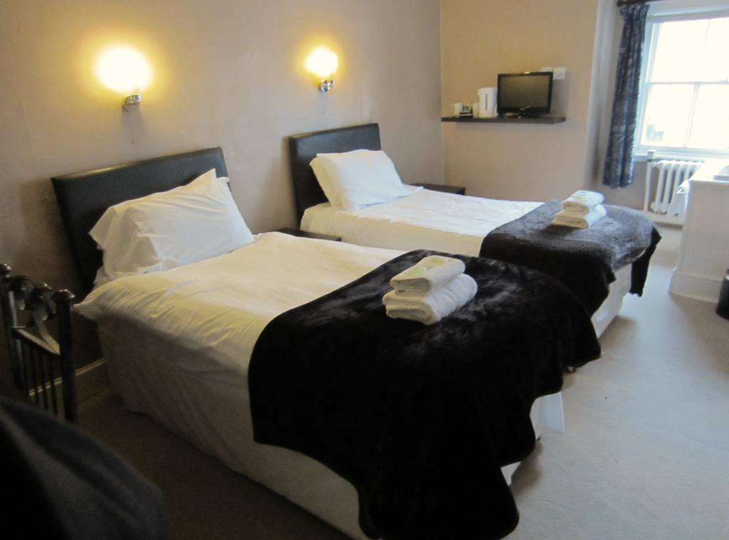 The Grail Court Hotel Burton-upon-Trent Zimmer foto