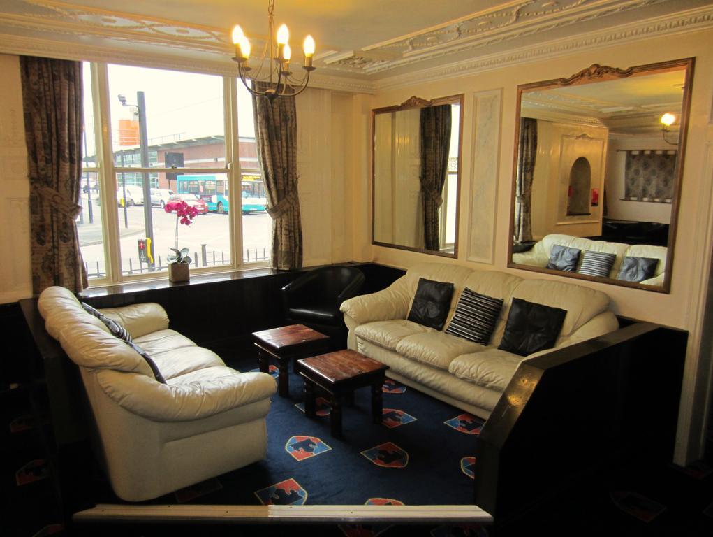 The Grail Court Hotel Burton-upon-Trent Exterior foto